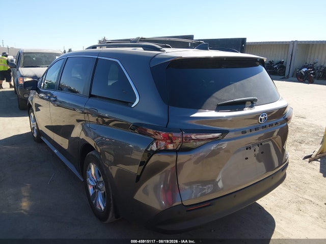 5TDJRKEC8RS186681 Toyota SIENNA XLE