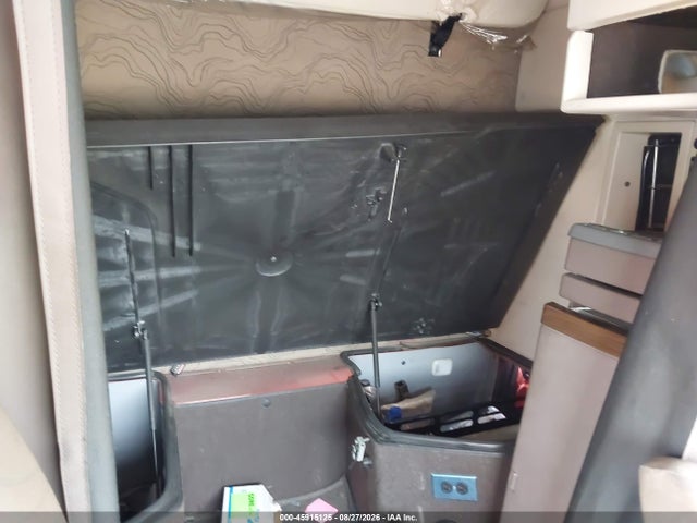 Aukcja sprzedaży 2018 Volvo Vnl, vin: 4V4NC9EH1JN895989, numer aukcji: 45915125