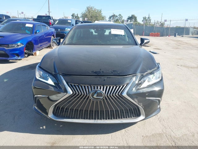 Lexus ES 300H 2023 58ADA1C15PU031308 Image 12