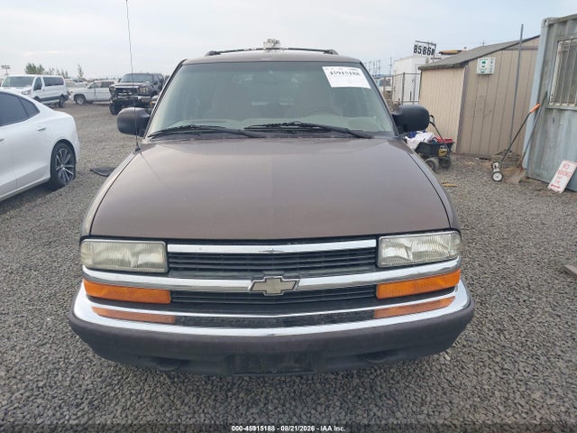 45915188 :رقم المزاد ، 1GNDT13W3X2205557 vin ، 1999 Chevrolet Blazer Ls مزاد بيع
