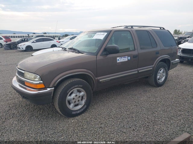 45915188 :رقم المزاد ، 1GNDT13W3X2205557 vin ، 1999 Chevrolet Blazer Ls مزاد بيع