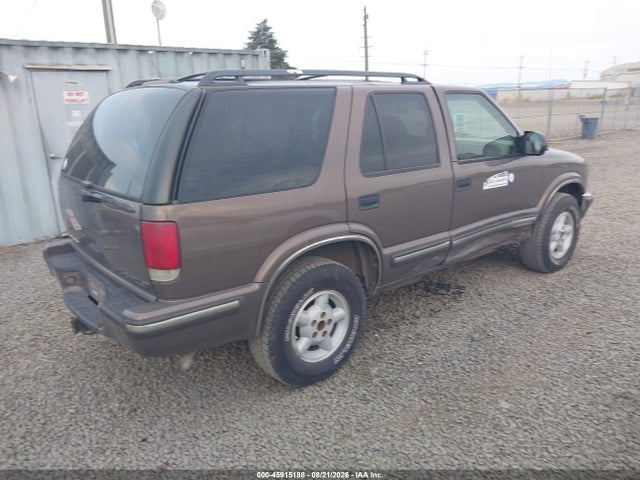 45915188 :رقم المزاد ، 1GNDT13W3X2205557 vin ، 1999 Chevrolet Blazer Ls مزاد بيع
