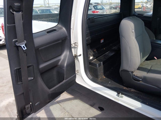 45915192 :رقم المزاد ، 5TFRX5GN7HX097749 vin ، 2017 Toyota Tacoma Sr مزاد بيع