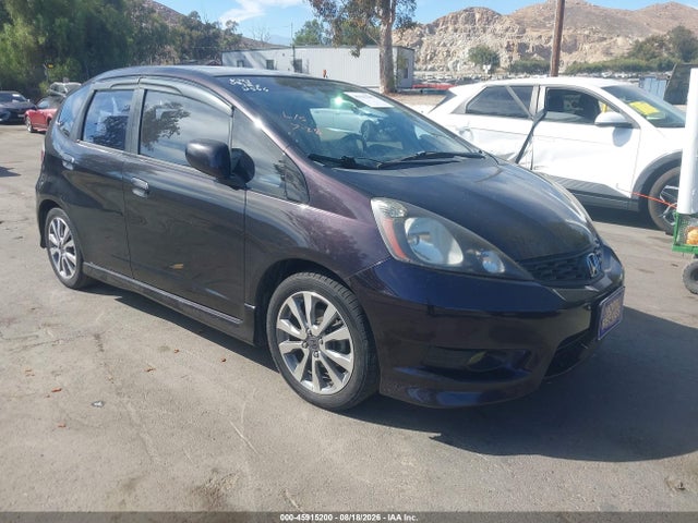 45915200 :رقم المزاد ، JHMGE8H52DC022566 vin ، 2013 Honda Fit Sport مزاد بيع