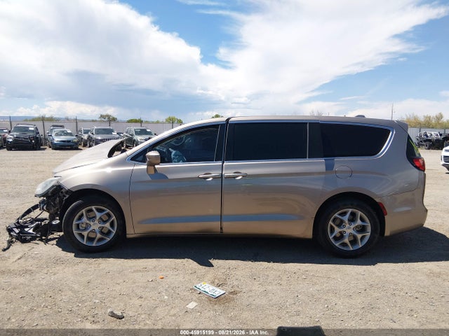Aukcja sprzedaży 2018 Chrysler Pacifica Touring Plus, vin: 2C4RC1FG8JR293033, numer aukcji: 45915199