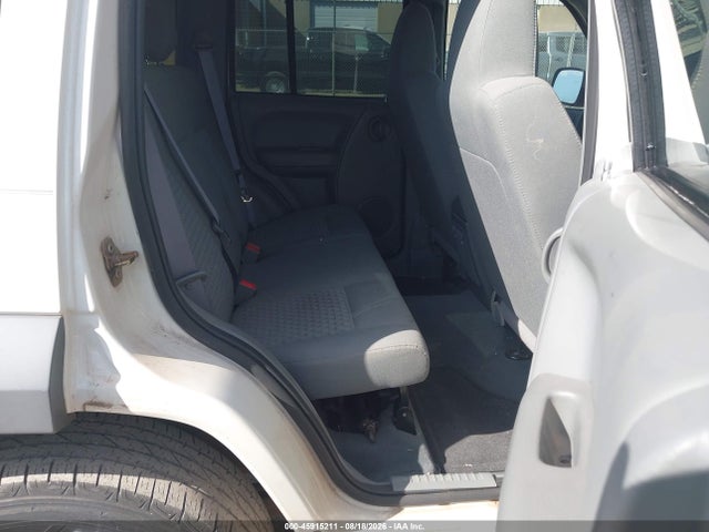 2005 Jeep Liberty Sport მანქანა იყიდება აუქციონზე, vin: 1J4GK48K95W510688, აუქციონის ნომერი: 45915211