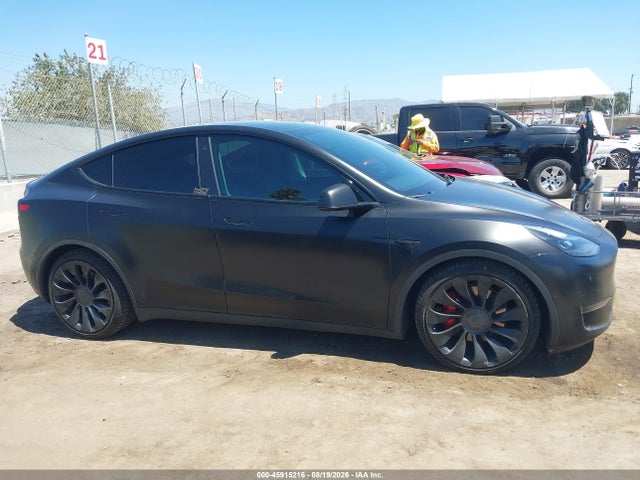 7SAYGDEF1NF523171 Tesla Model Y Performance Dual Motor All-wheel Drive