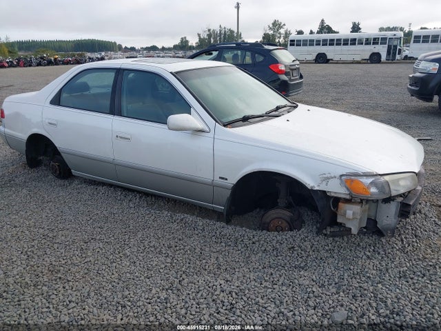 2001 Toyota Camry Le მანქანა იყიდება აუქციონზე, vin: JT2BG22K810557389, აუქციონის ნომერი: 45915231