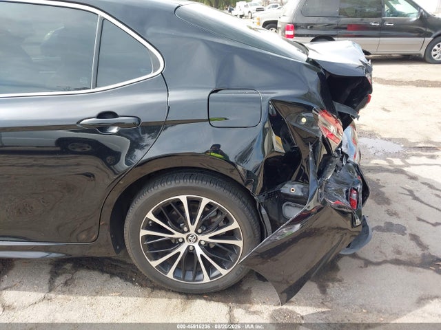 Toyota CAMRY SE 2018 4T1B11HK2JU599894 Image 17