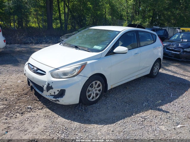45915299 :رقم المزاد ، KMHCT5AE8DU084610 vin ، 2013 Hyundai Accent Gs مزاد بيع