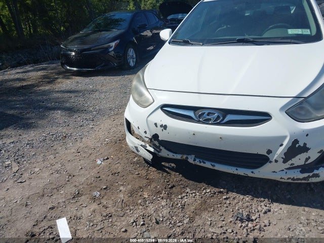 45915299 :رقم المزاد ، KMHCT5AE8DU084610 vin ، 2013 Hyundai Accent Gs مزاد بيع