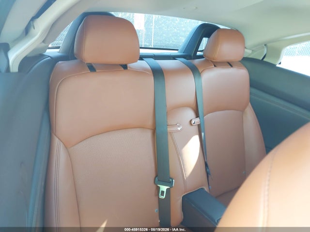45915326 :رقم المزاد ، JTHFE2C29B2505576 vin ، 2011 Lexus Is 350c مزاد بيع