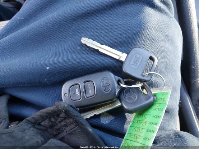 Продажа на аукционе авто 2004 Toyota Rav4, vin: JTEHD20V640015022, номер лота: 45915332