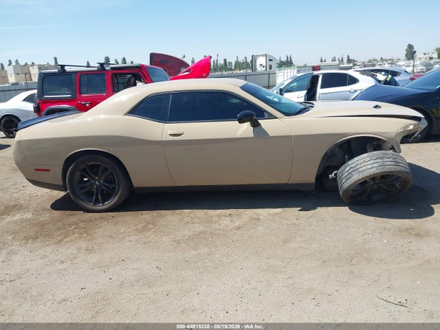 2C3CDZAG9HH659577 Dodge Challenger Sxt Plus