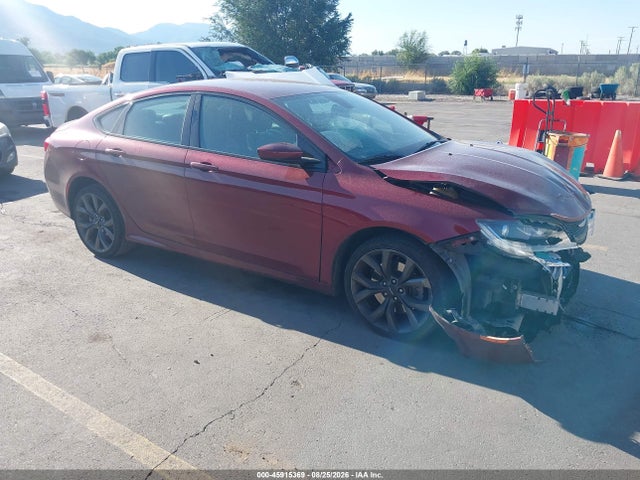 Продажа на аукционе авто 2015 Chrysler 200 S, vin: 1C3CCCBG3FN642759, номер лота: 45915369