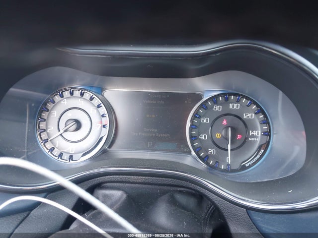Продажа на аукционе авто 2015 Chrysler 200 S, vin: 1C3CCCBG3FN642759, номер лота: 45915369