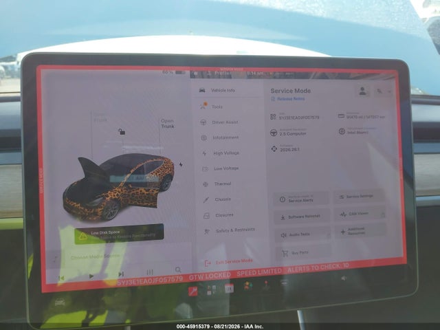 45915379 :رقم المزاد ، 5YJ3E1EA0JF057579 vin ، 2018 Tesla Model 3 Long Range/mid Range مزاد بيع