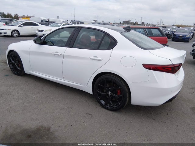 Alfa Romeo Giulia Ti Rwd 2020 ZARFAMBN8L7634665 Image 3