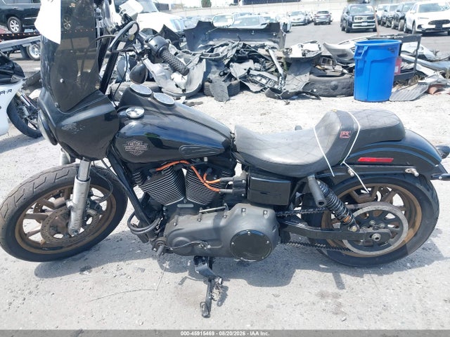 Harley-Davidson FXDLS 2016 1HD1GS867GC328379 Image 13