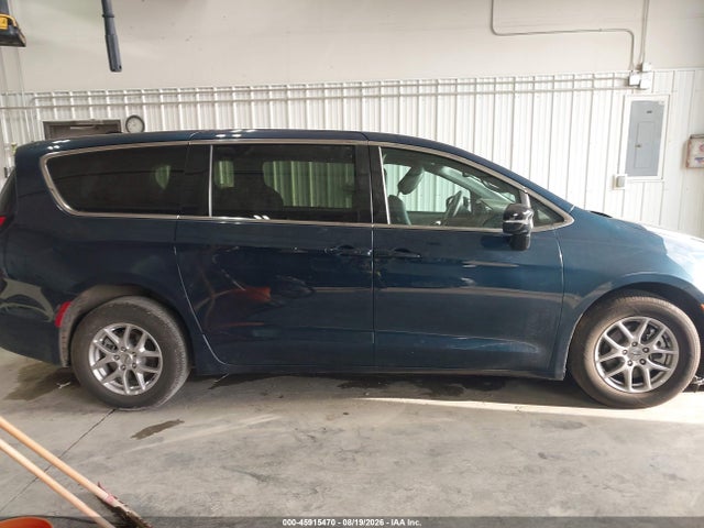Продажа на аукционе авто 2025 Chrysler Pacifica Select, vin: 2C4RC1BG2SR554616, номер лота: 45915470