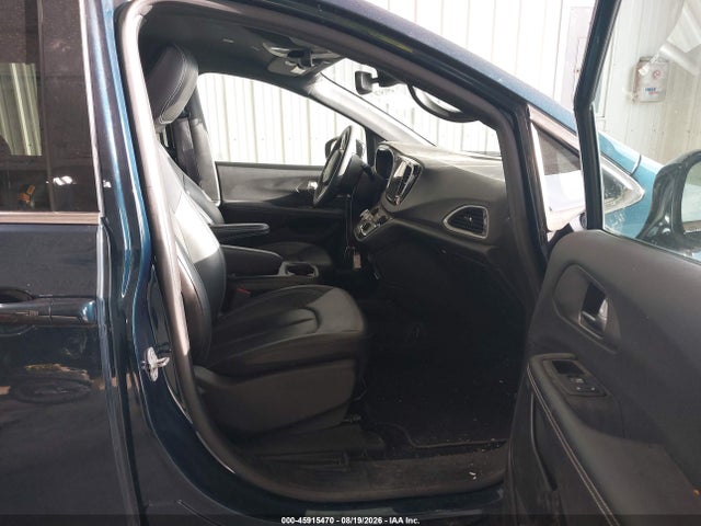 Продажа на аукционе авто 2025 Chrysler Pacifica Select, vin: 2C4RC1BG2SR554616, номер лота: 45915470