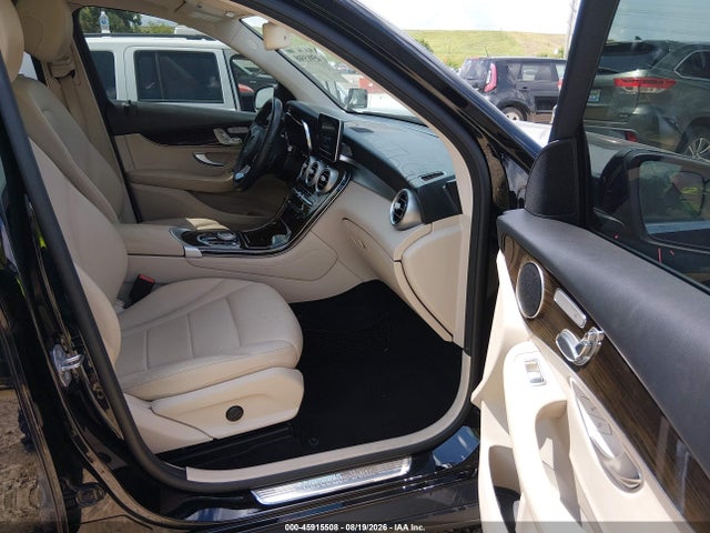 45915508 :رقم المزاد ، WDC0G4JB1JV103753 vin ، 2018 Mercedes-benz Glc 300 مزاد بيع