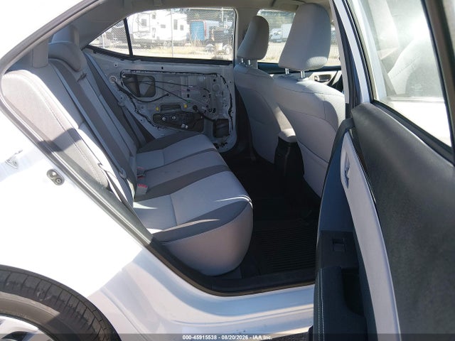 5YFBURHE3HP647592 Toyota COROLLA LE