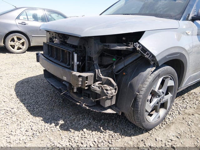 45915567 :رقم المزاد ، KMHRC8A31MU076178 vin ، 2021 Hyundai Venue Sel مزاد بيع