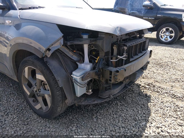 45915567 :رقم المزاد ، KMHRC8A31MU076178 vin ، 2021 Hyundai Venue Sel مزاد بيع