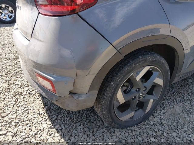 45915567 :رقم المزاد ، KMHRC8A31MU076178 vin ، 2021 Hyundai Venue Sel مزاد بيع