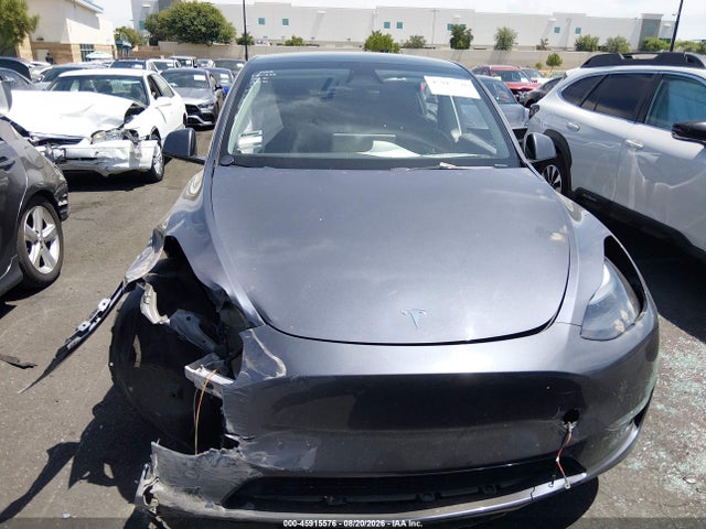 Продажа на аукционе авто 2023 Tesla Model Y Awd/long Range Dual Motor All-wheel Drive, vin: 7SAYGAEE2PF829580, номер лота: 45915576