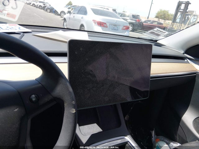 Продажа на аукционе авто 2023 Tesla Model Y Awd/long Range Dual Motor All-wheel Drive, vin: 7SAYGAEE2PF829580, номер лота: 45915576