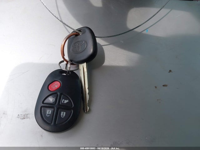 2012 Toyota Sienna Le V6 8 Passenger მანქანა იყიდება აუქციონზე, vin: 5TDKK3DC3CS215821, აუქციონის ნომერი: 45915583