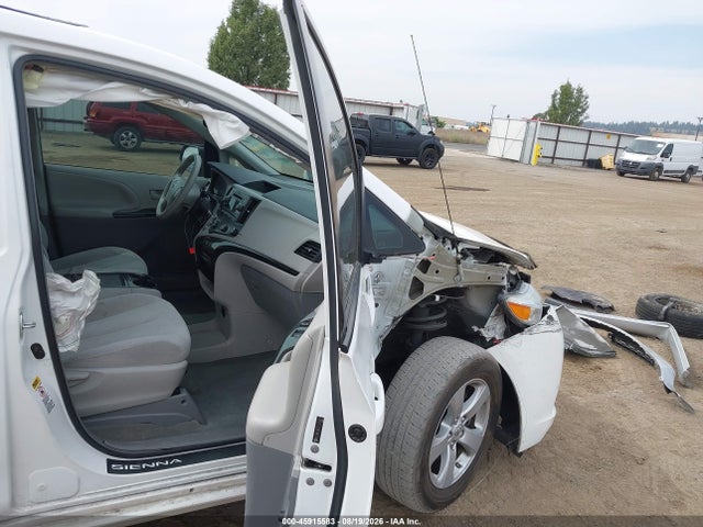 2012 Toyota Sienna Le V6 8 Passenger მანქანა იყიდება აუქციონზე, vin: 5TDKK3DC3CS215821, აუქციონის ნომერი: 45915583