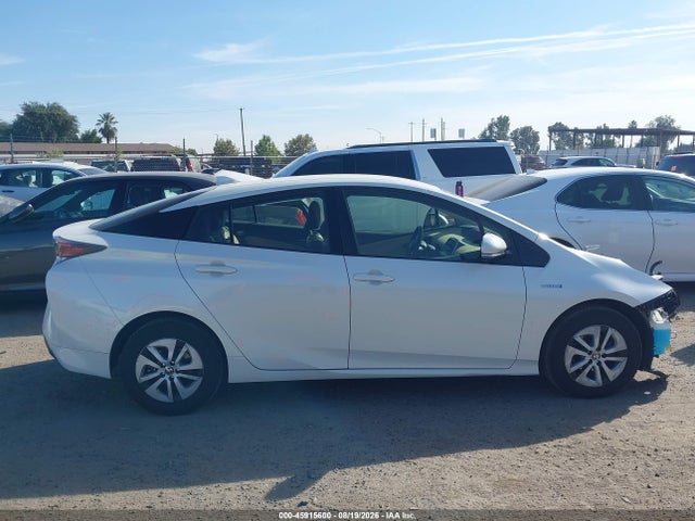 JTDKARFU4H3029967 Toyota Prius Two Eco