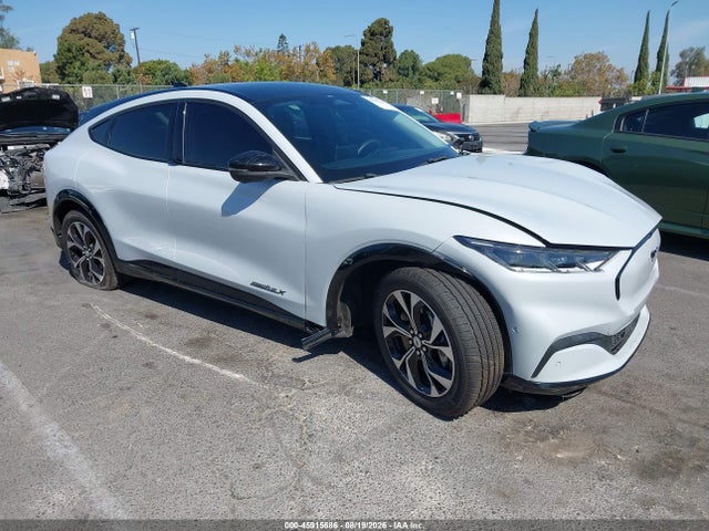 Продажа на аукционе авто 2022 Ford Mustang Mach-e Premium, vin: 3FMTK3R70NMA24615, номер лота: 45915686