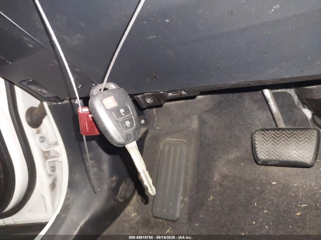 Toyota RAV4 LE 2017 JTMZFREV8HJ712390 Image 11