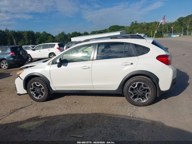 Subaru Crosstrek 2.0i Premium 2017 JF2GPABC4H8216391 Image 14