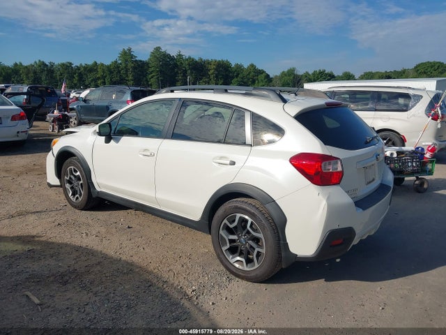 Subaru Crosstrek 2.0i Premium 2017 JF2GPABC4H8216391 Image 3