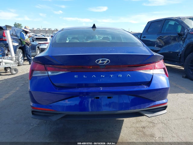 5NPLL4AG9NH062143 Hyundai ELANTRA SE