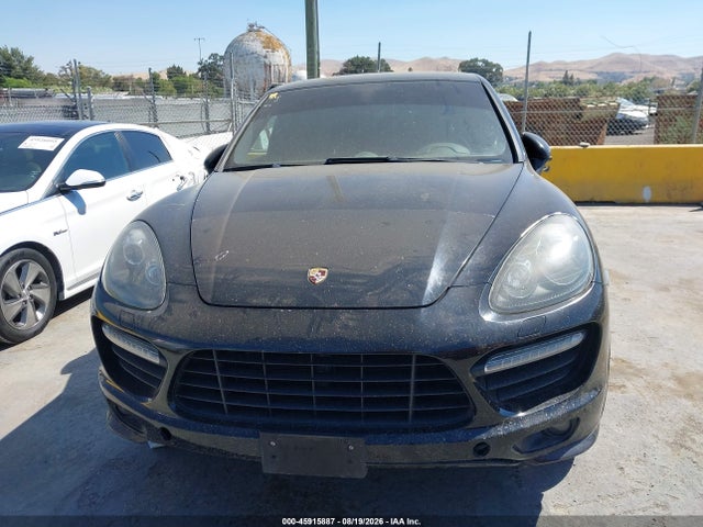 2013 Porsche Cayenne Gts მანქანა იყიდება აუქციონზე, vin: WP1AD2A21DLA75667, აუქციონის ნომერი: 45915887