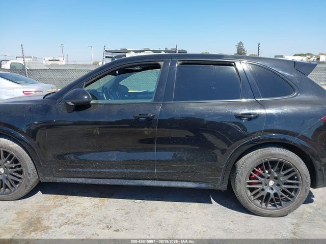 2013 Porsche Cayenne Gts მანქანა იყიდება აუქციონზე, vin: WP1AD2A21DLA75667, აუქციონის ნომერი: 45915887