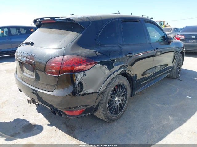 2013 Porsche Cayenne Gts მანქანა იყიდება აუქციონზე, vin: WP1AD2A21DLA75667, აუქციონის ნომერი: 45915887