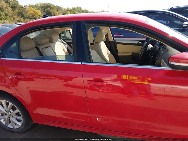 2014 Volkswagen Jetta 1.8t Se მანქანა იყიდება აუქციონზე, vin: 3VWD07AJ2EM231971, აუქციონის ნომერი: 45915911