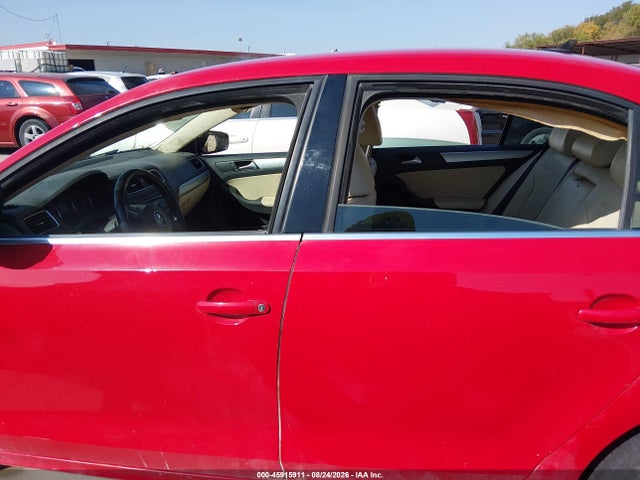 2014 Volkswagen Jetta 1.8t Se მანქანა იყიდება აუქციონზე, vin: 3VWD07AJ2EM231971, აუქციონის ნომერი: 45915911