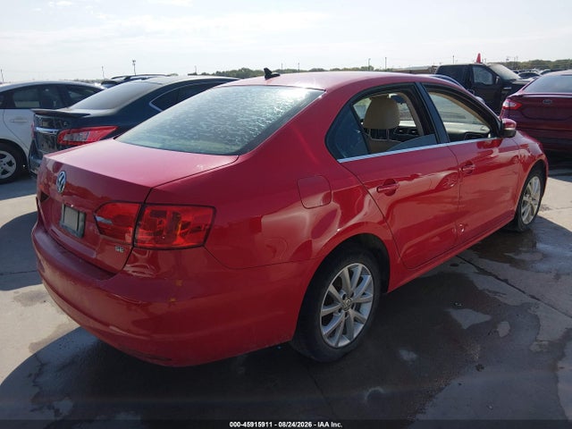 2014 Volkswagen Jetta 1.8t Se მანქანა იყიდება აუქციონზე, vin: 3VWD07AJ2EM231971, აუქციონის ნომერი: 45915911