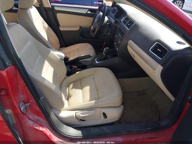 2014 Volkswagen Jetta 1.8t Se მანქანა იყიდება აუქციონზე, vin: 3VWD07AJ2EM231971, აუქციონის ნომერი: 45915911
