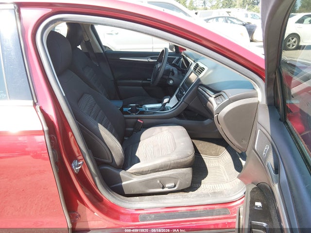 3FA6P0H79GR249369 Ford FUSION SE