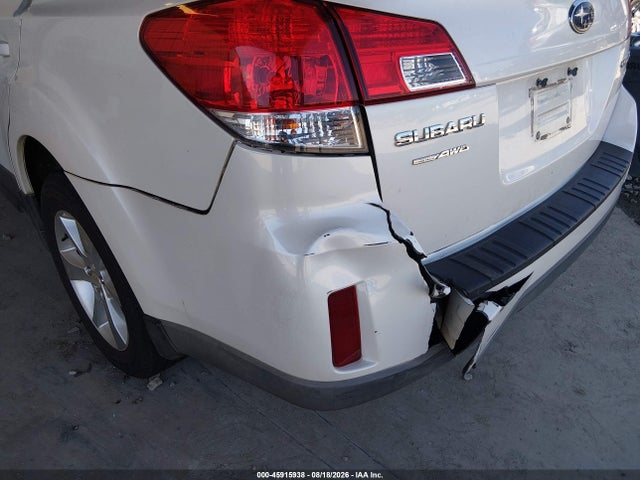 45915938 :رقم المزاد ، 4S4BRBJC0D3273975 vin ، 2013 Subaru Outback 2.5i Limited مزاد بيع