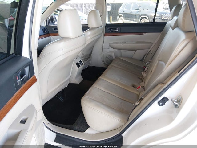 45915938 :رقم المزاد ، 4S4BRBJC0D3273975 vin ، 2013 Subaru Outback 2.5i Limited مزاد بيع